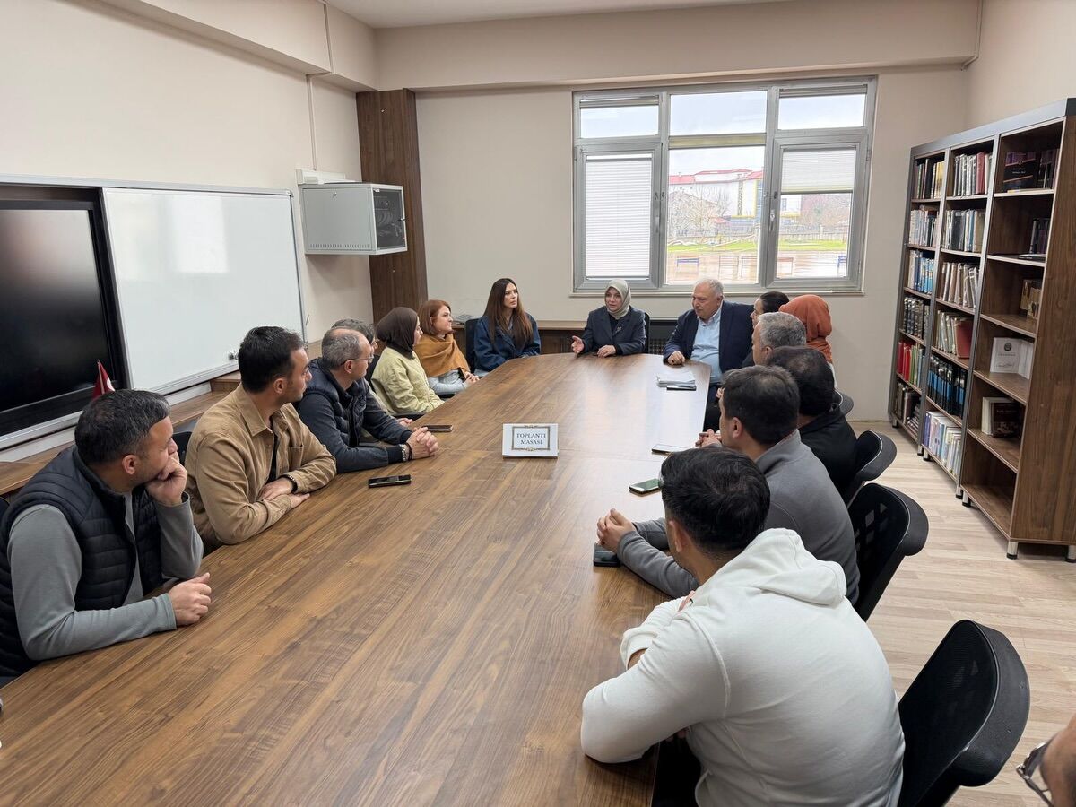 642521441 18109437916685375 7488205821344522095 N