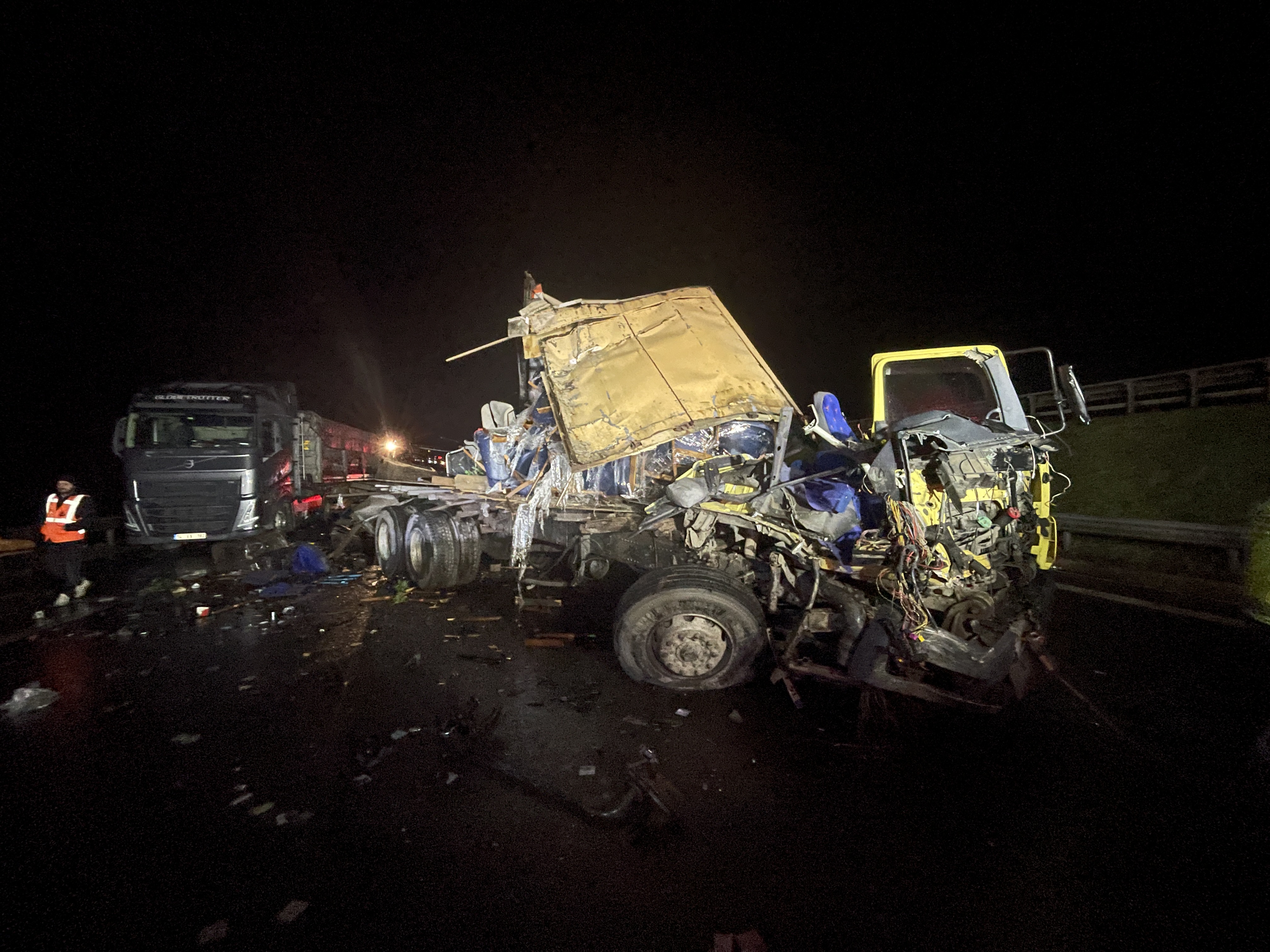 A A 20260208 40497214 40497212 A N A D O L U O T O Y O L U N D A K A M Y O N I L E T I R I N C A R P I S M A S I S O N U C U 1 K I S I Y A R A L A N D I