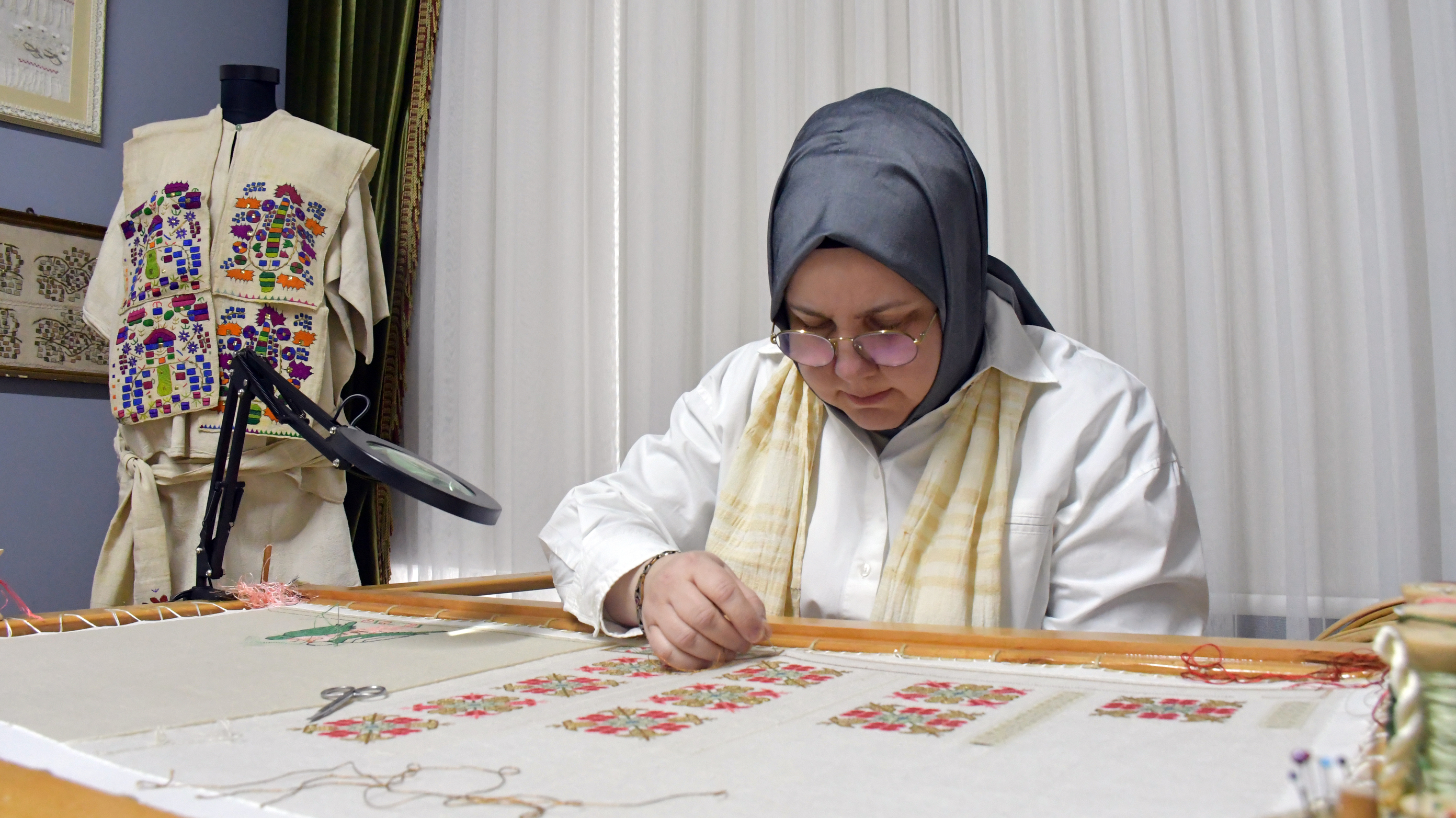 A A 20260218 40593015 40592994 A I L E Y A D I G A R I 200 Y I L L I K C E Y I Z D E N A L D I G I I L H A M L A A N A D O L U K U L T U R U N U G E L E C E G E T A S I Y O R