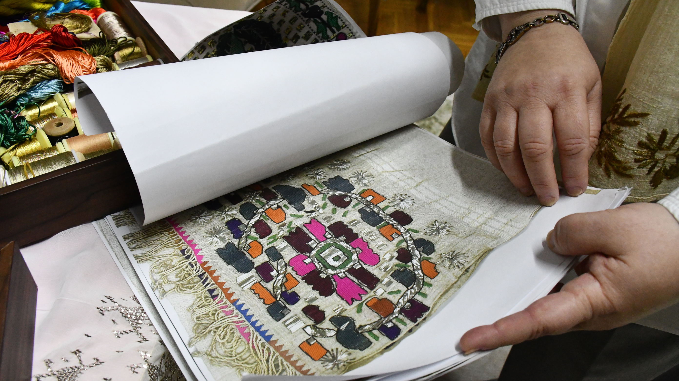 A A 20260218 40593015 40593006 A I L E Y A D I G A R I 200 Y I L L I K C E Y I Z D E N A L D I G I I L H A M L A A N A D O L U K U L T U R U N U G E L E C E G E T A S I Y O R