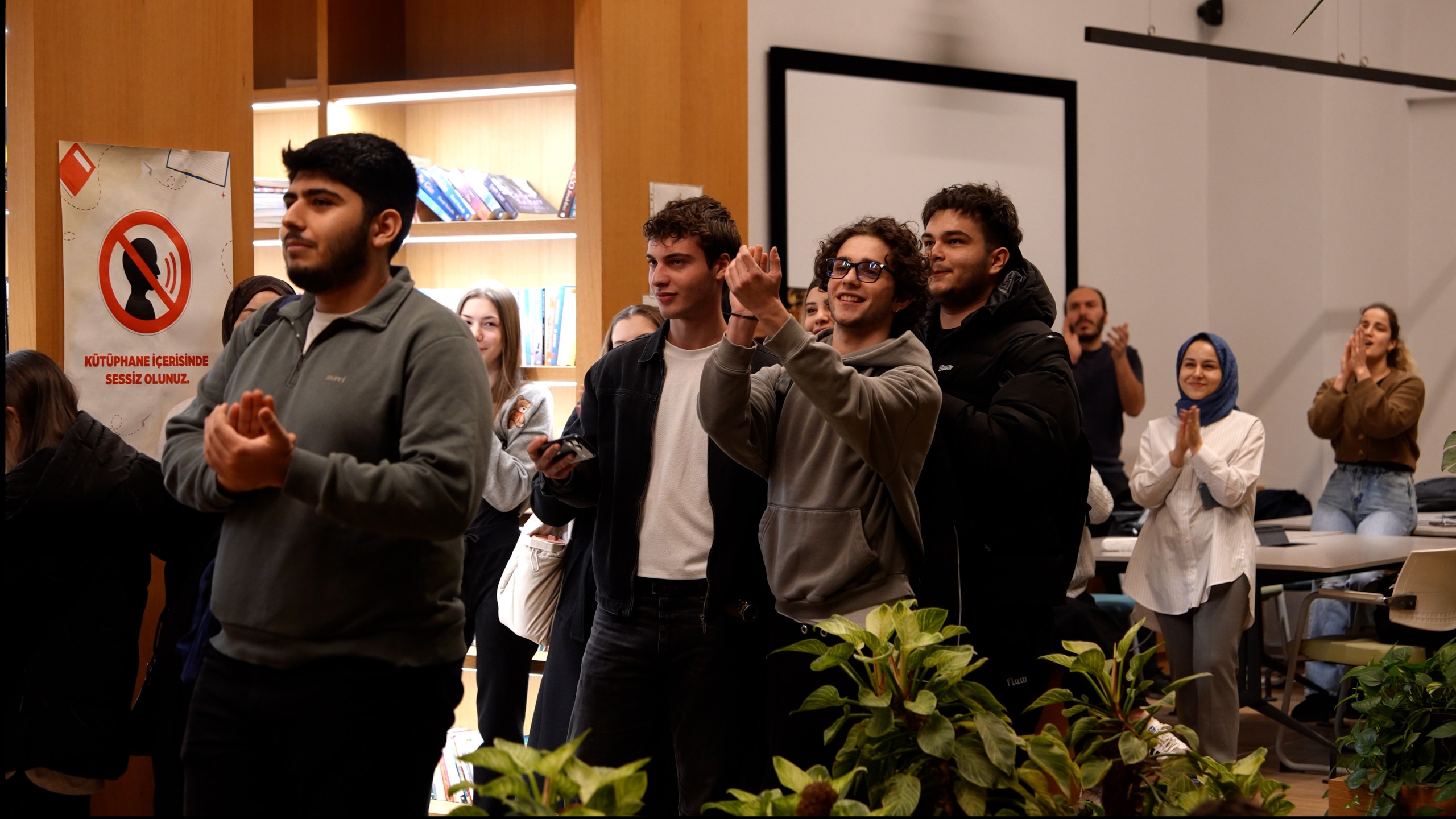 A A 20260221 40634497 40634492 D U Z C E D E S A H U R A K A D A R A C I K O L A N K U T U P H A N E D E O G R E N C I L E R E M E H T E R A N L I S U R P R I Z