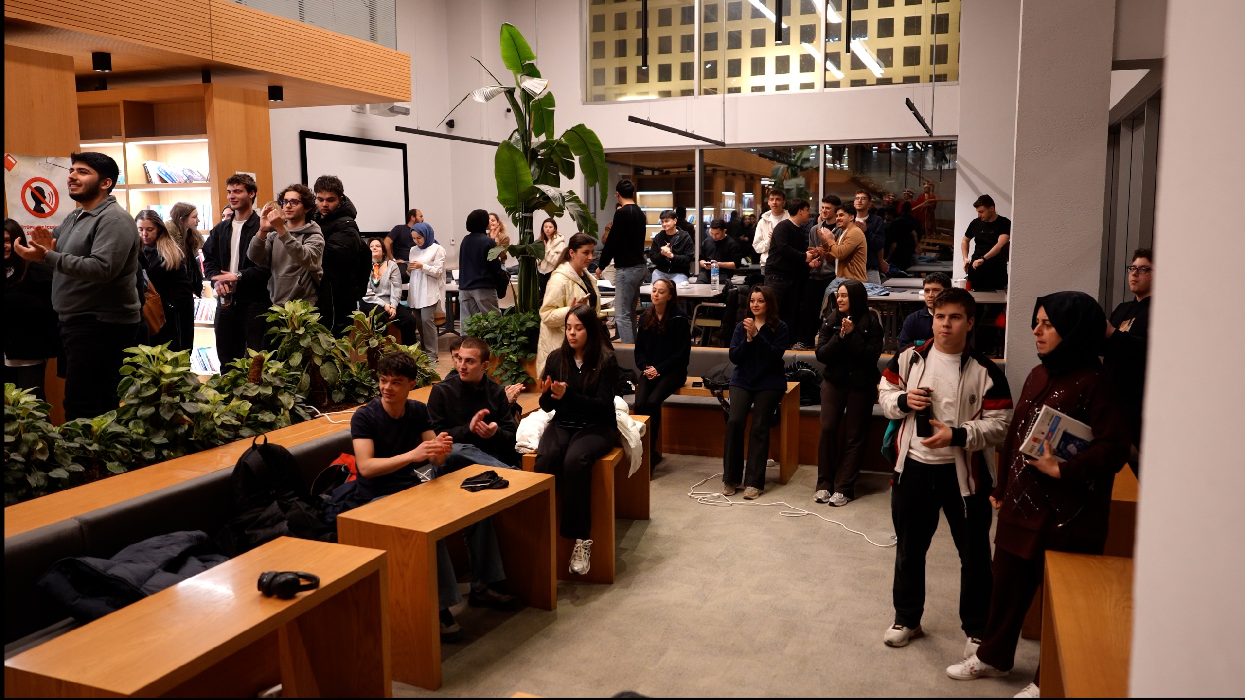 A A 20260221 40634497 40634494 D U Z C E D E S A H U R A K A D A R A C I K O L A N K U T U P H A N E D E O G R E N C I L E R E M E H T E R A N L I S U R P R I Z