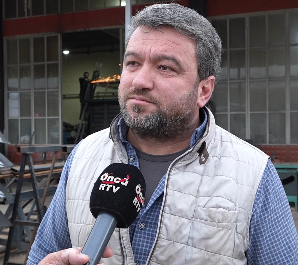 Bünyami̇n Çalişkan