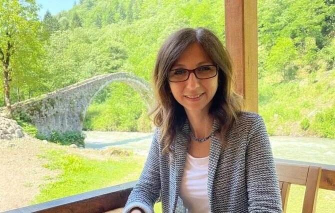 Esra Alemdaroğlu