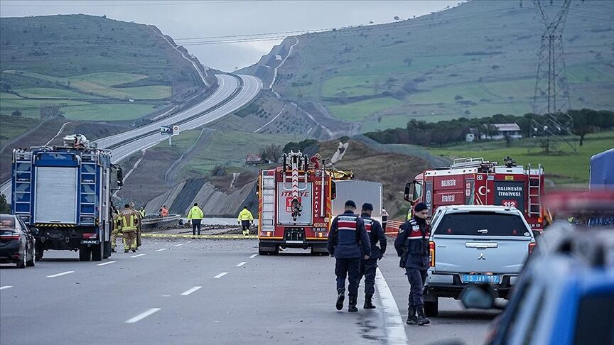 Thumbs B C 82E736De003B369B7E05E80C6Ef91Ee6 (1)