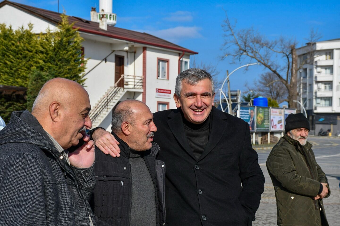 638324639 18567107131024515 1979280733509005314 N