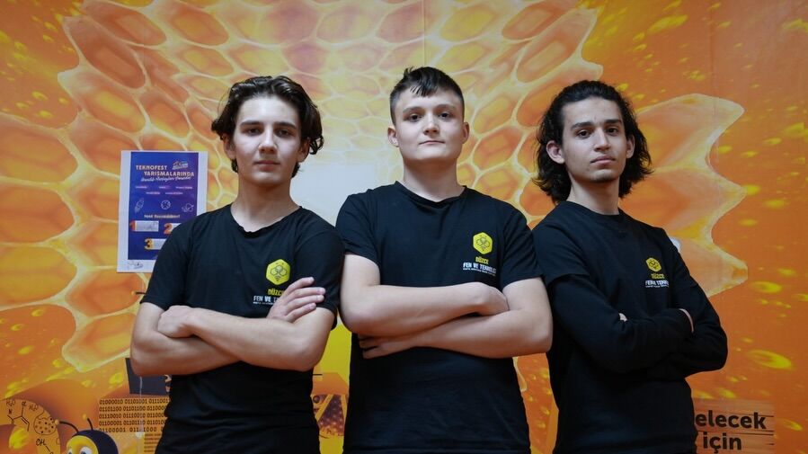 645811809 18109771741685375 8135503563328246597 N