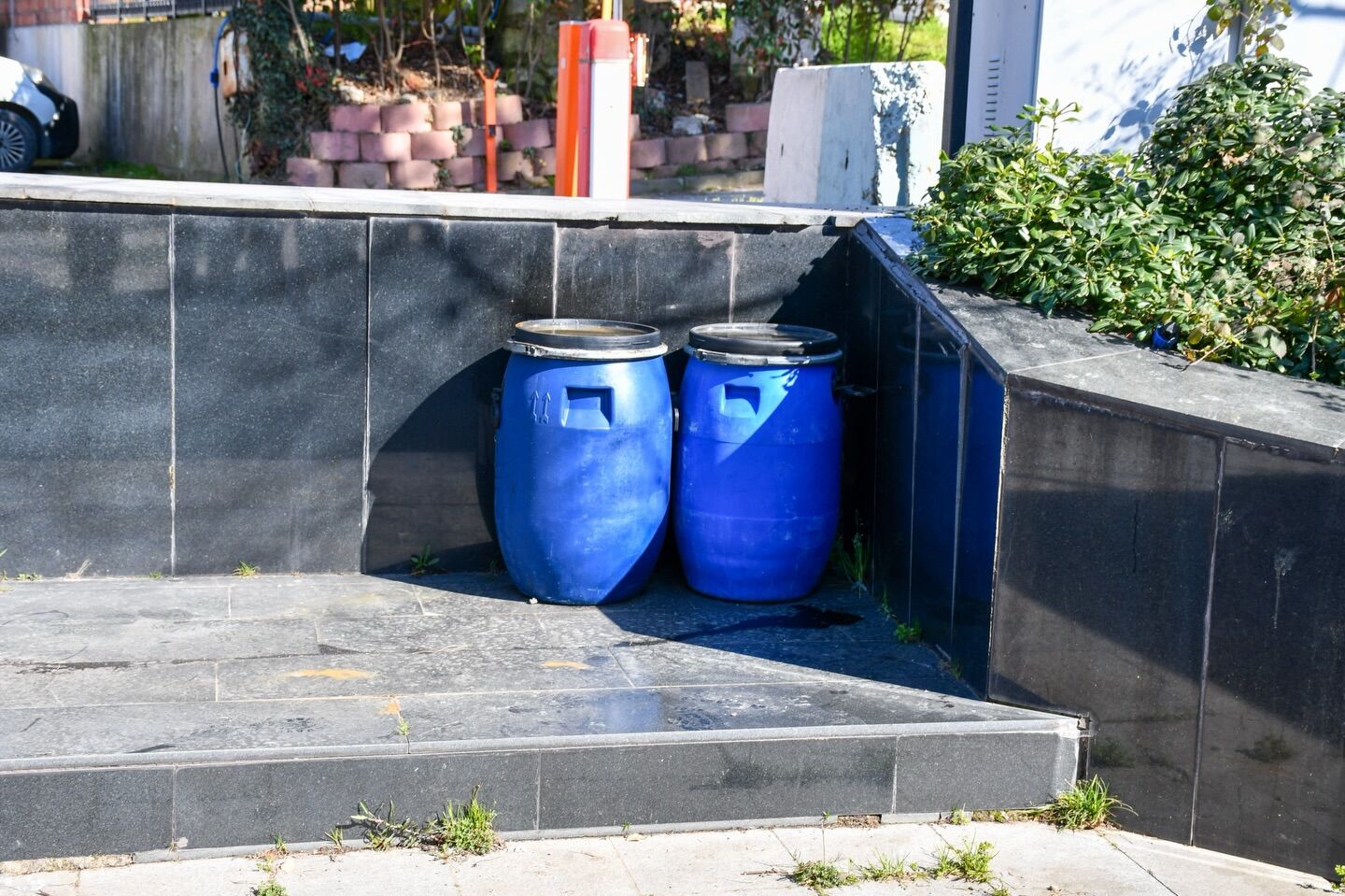 657412023 18573494872024515 2007025974375025316 N