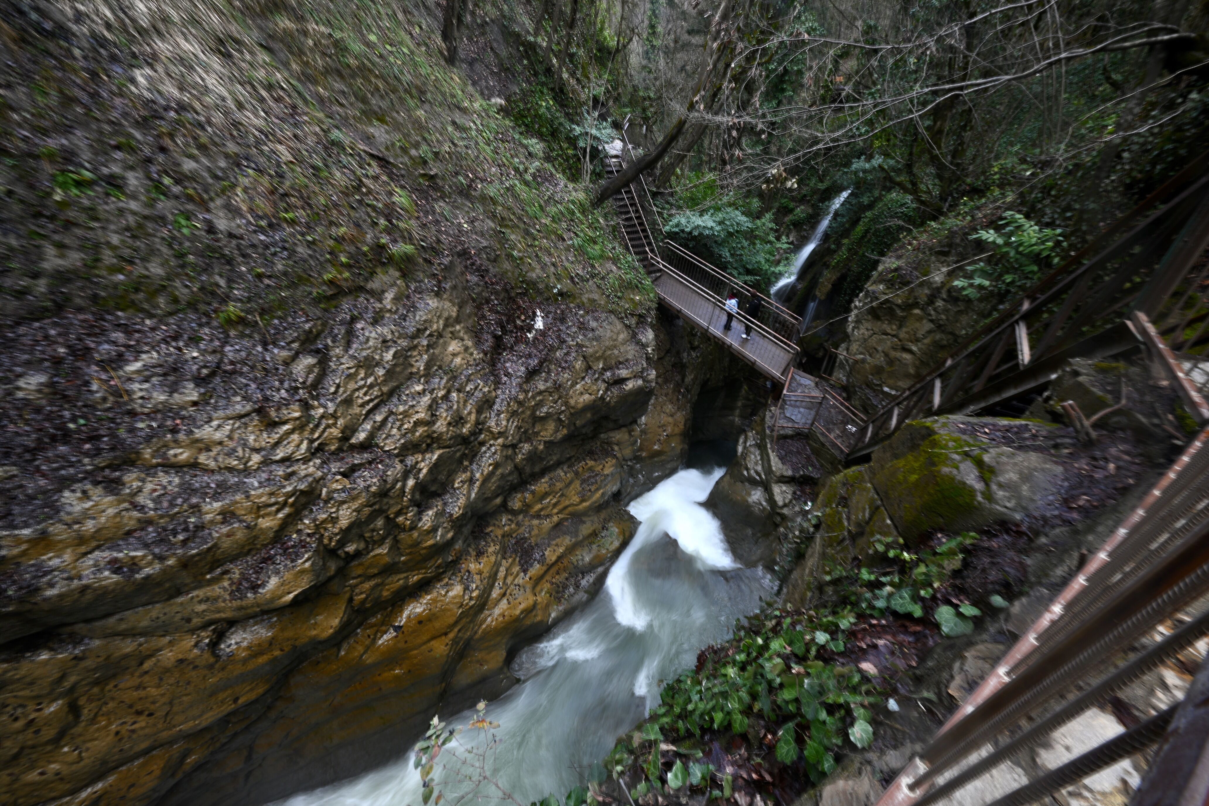 A A 20260307 40758241 40758236 S A M A N D E R E S E L A L E S I N I N D E B I S I E R I Y E N K A R L A Y U K S E L D I