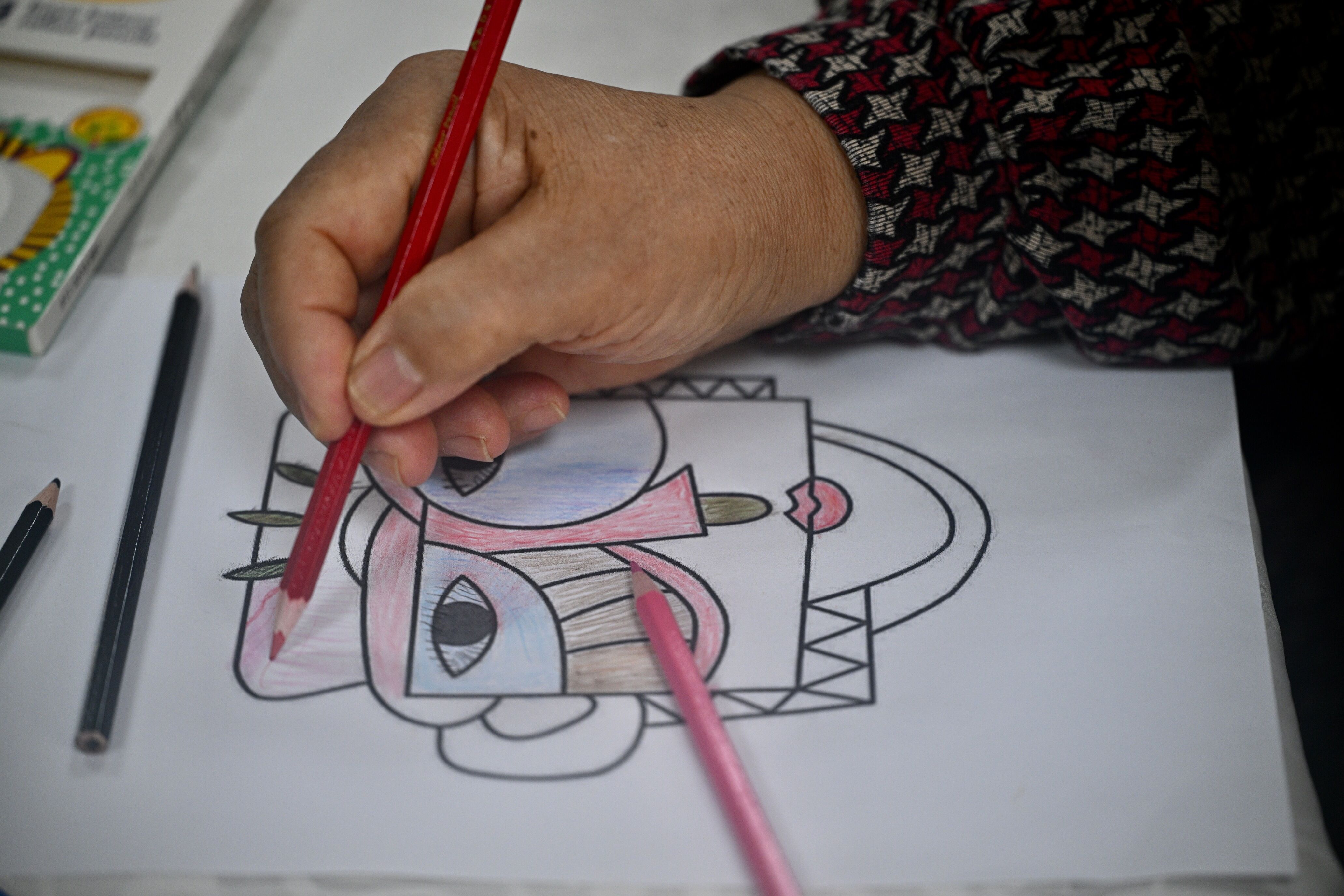 A A 20260324 40911504 40911497 T U R K K I Z I L A Y K O N U K E V I S A K I N L E R I S A N A T S A L F A A L I Y E T L E R L E H A Y A T L A R I N A R E N K K A T I Y O R