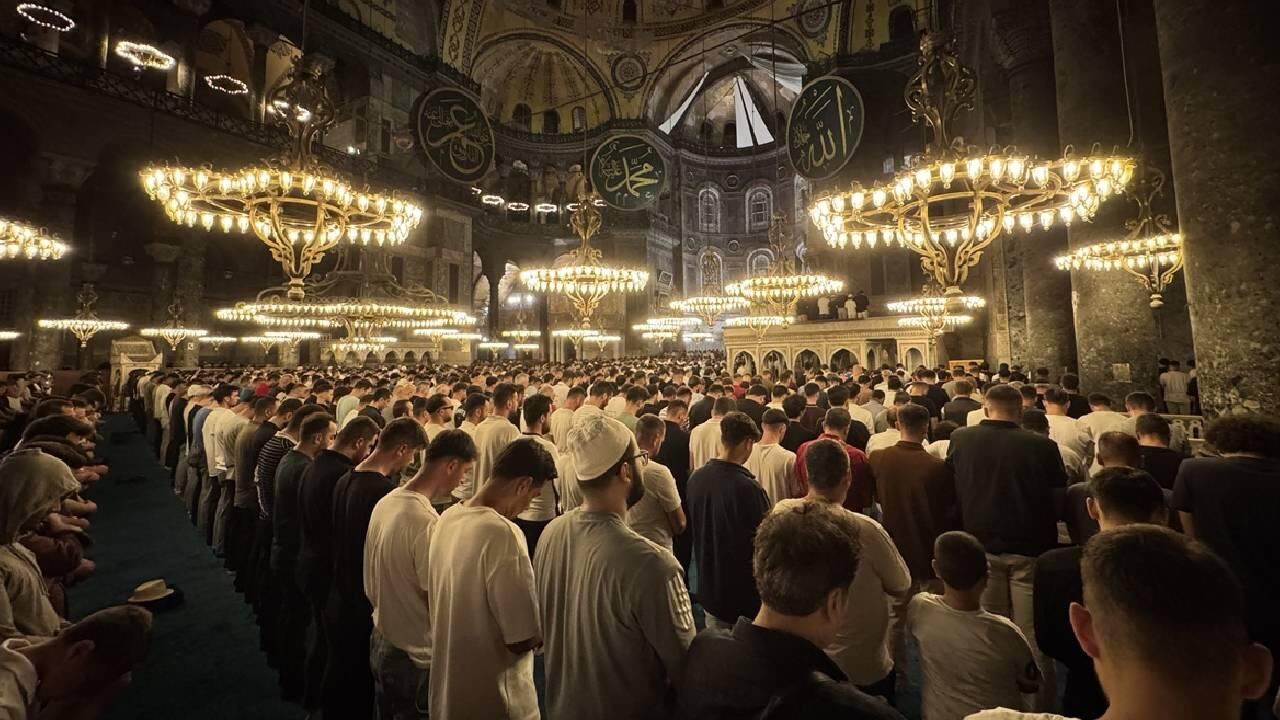 Ayasofya Kandil Aa Istanbul 2394250