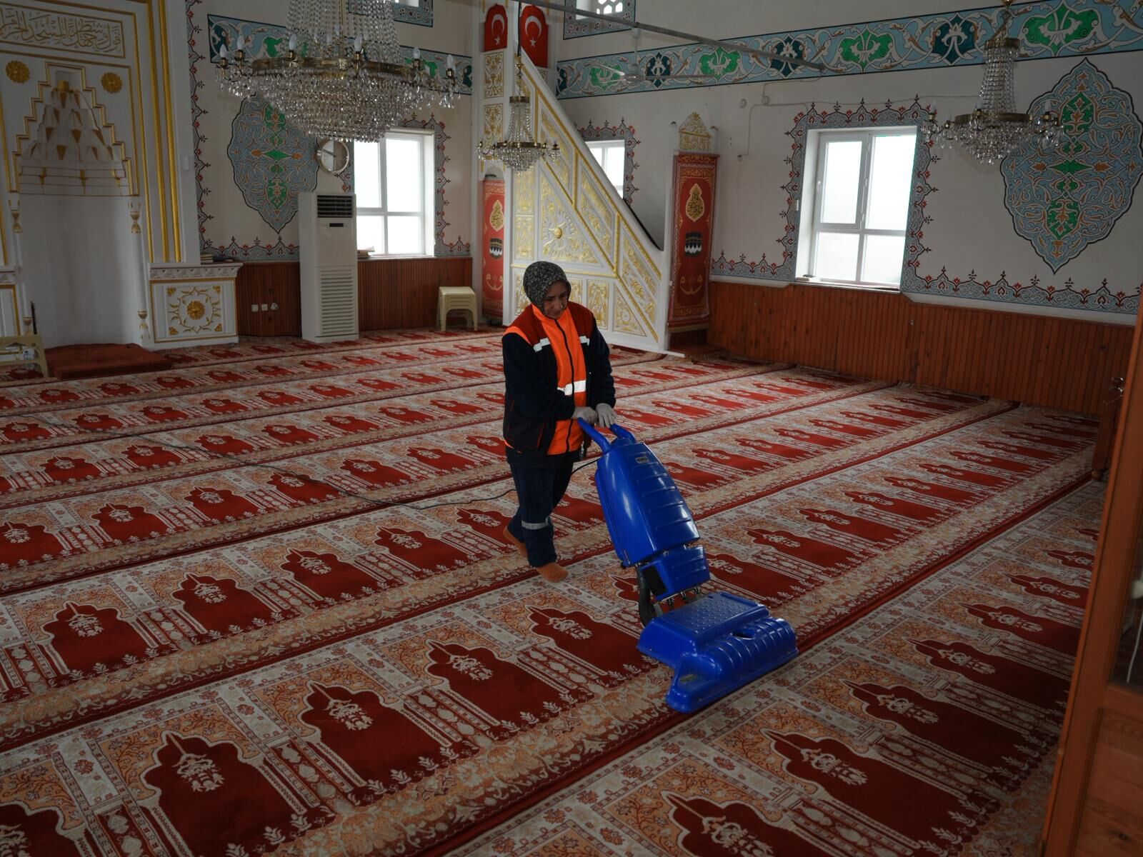 Mezarlık Cami Temizlik (3)