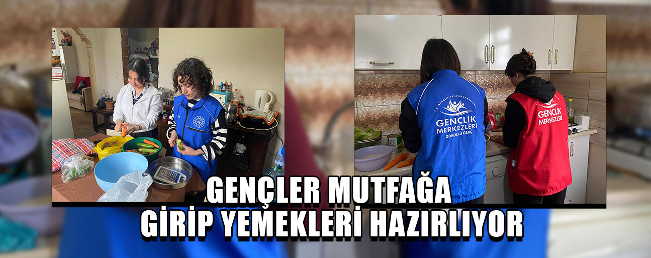 HER AKŞAM BİR YAŞLININ EVİNDE İFTAR SOFRASI KURULUYOR