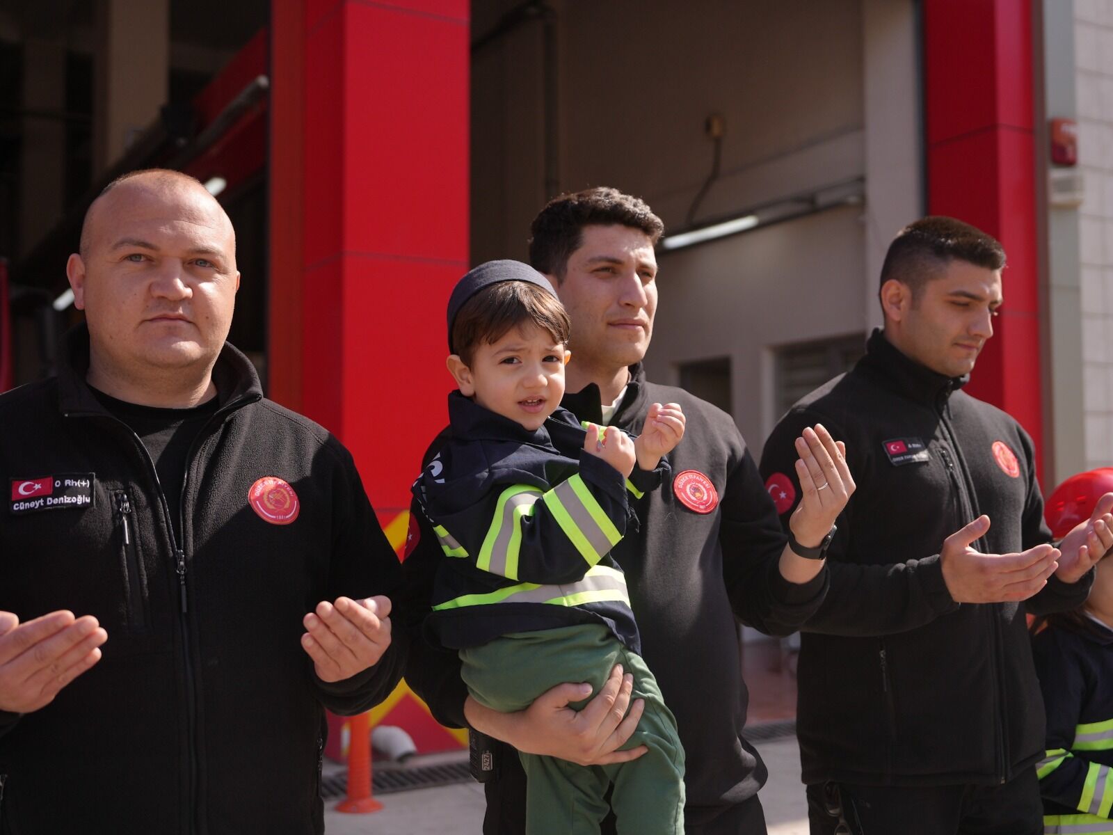 512Fd42B B16C 41Ac A9D4 E29A5377D774