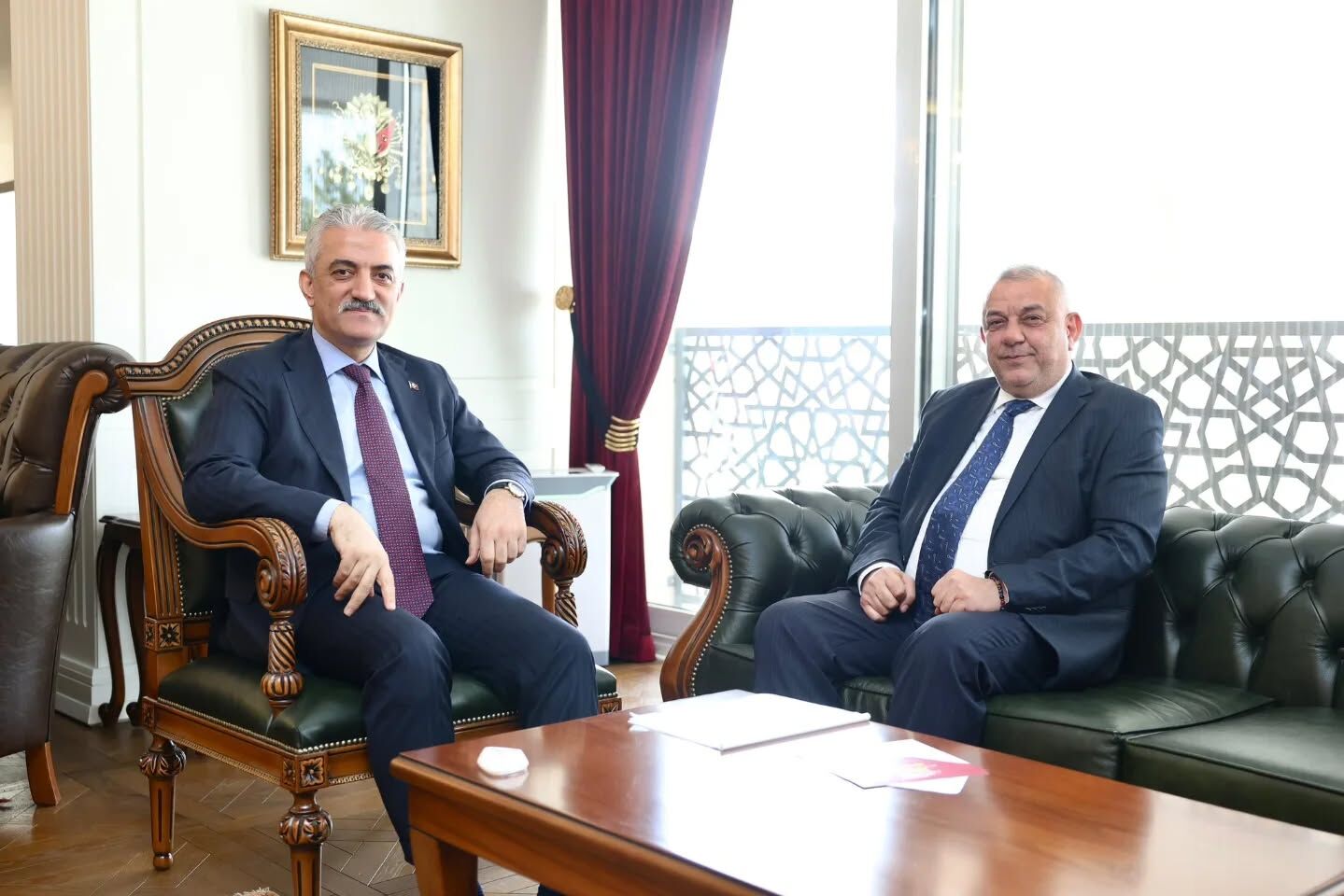 669210773 18322485181267780 8738292226490631200 N