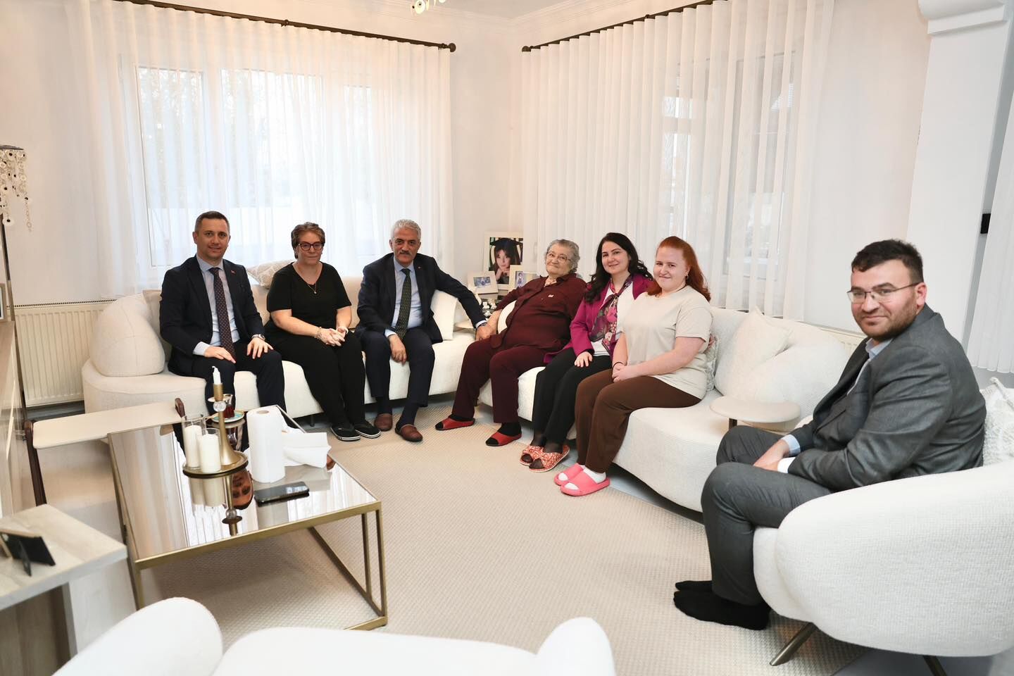 672182847 1356344023197588 4446288758707107386 N