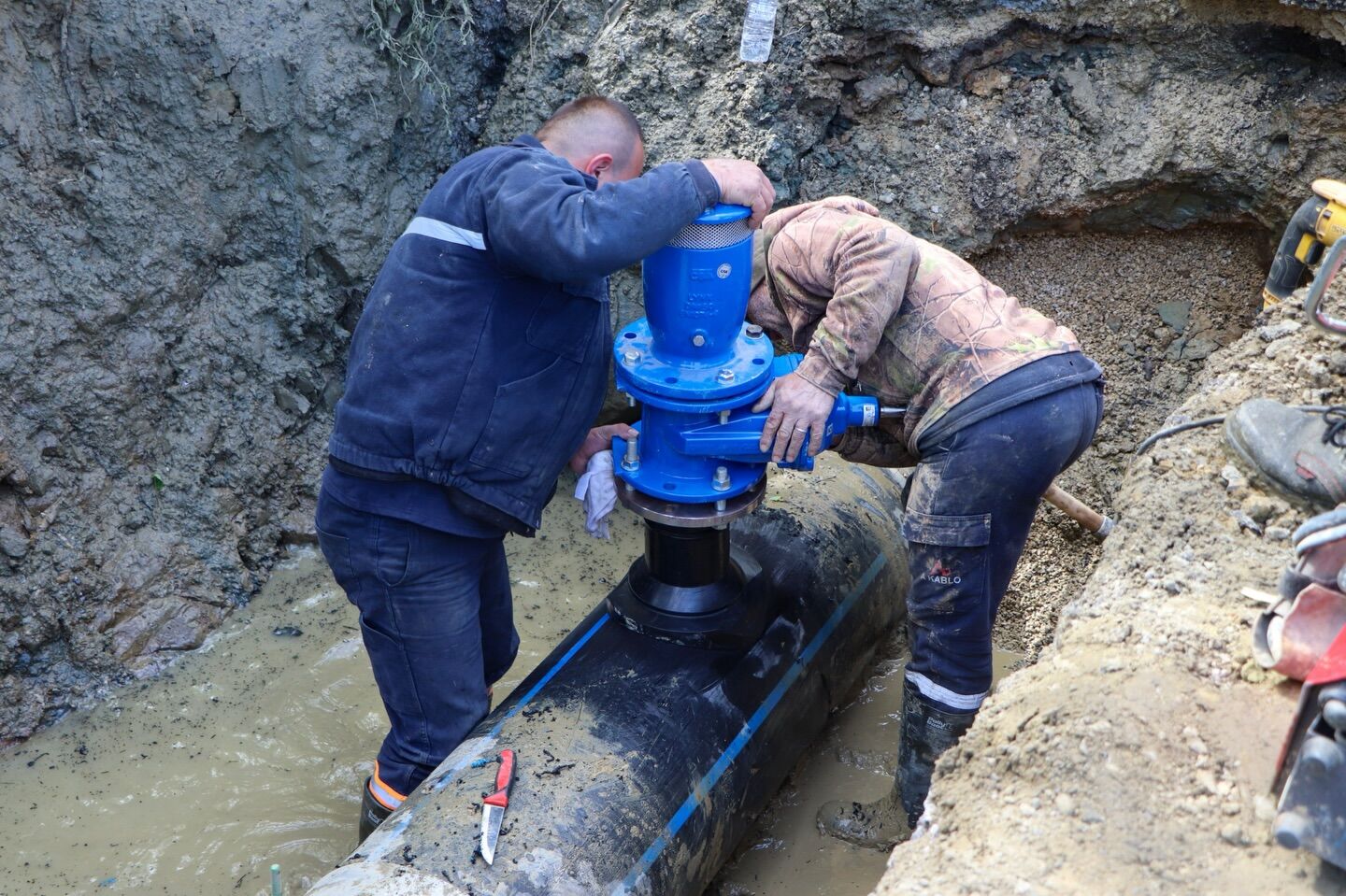 684727523 18582096124024515 1337655070247225600 N