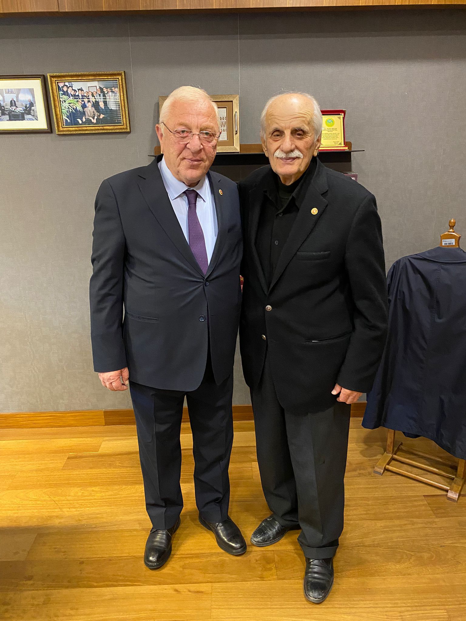 8A7C1001 F8Ae 40Fa B332 97Dba9035390