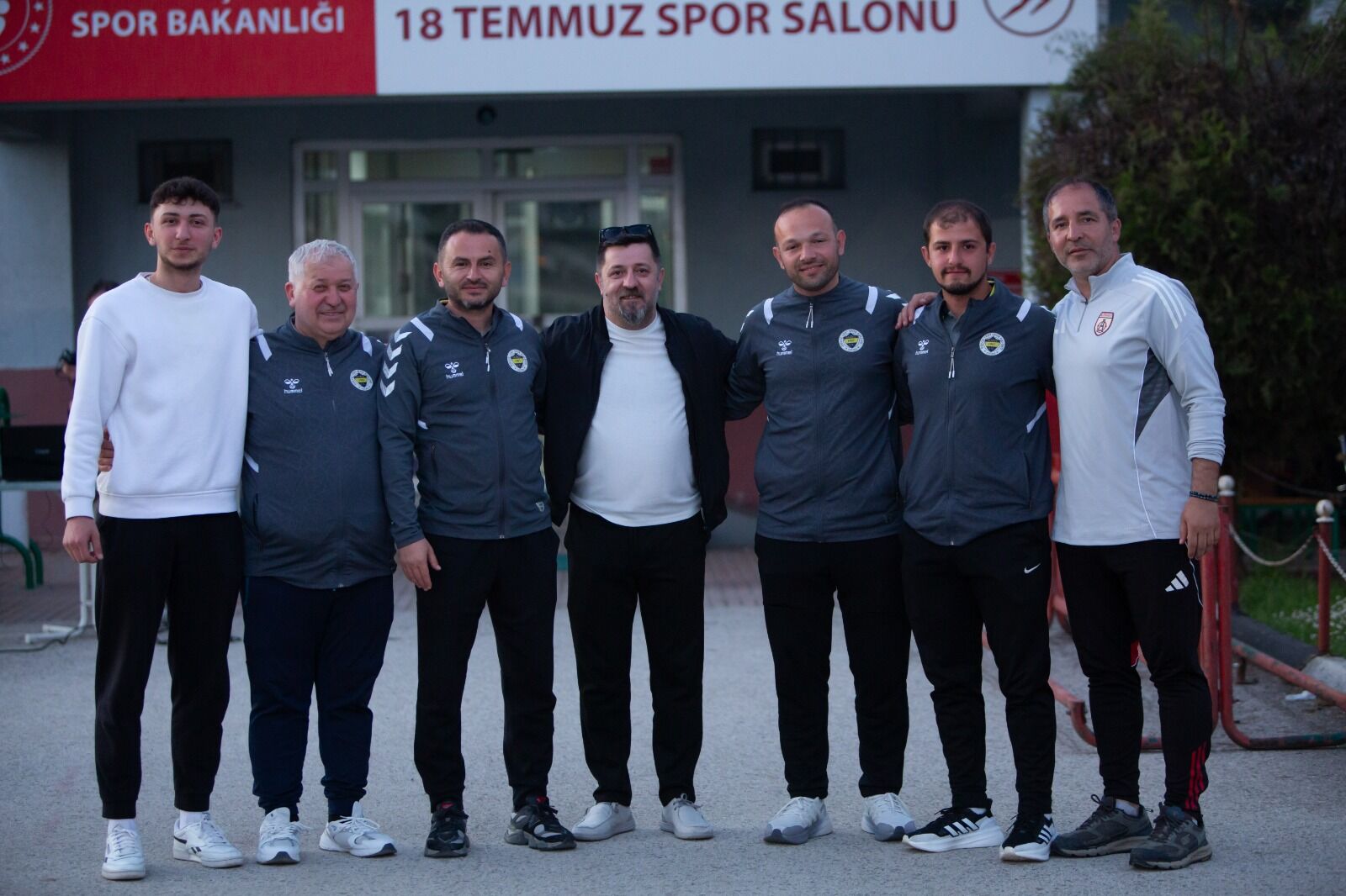 9C94E97B Aa3C 452C B526 E1837B450241