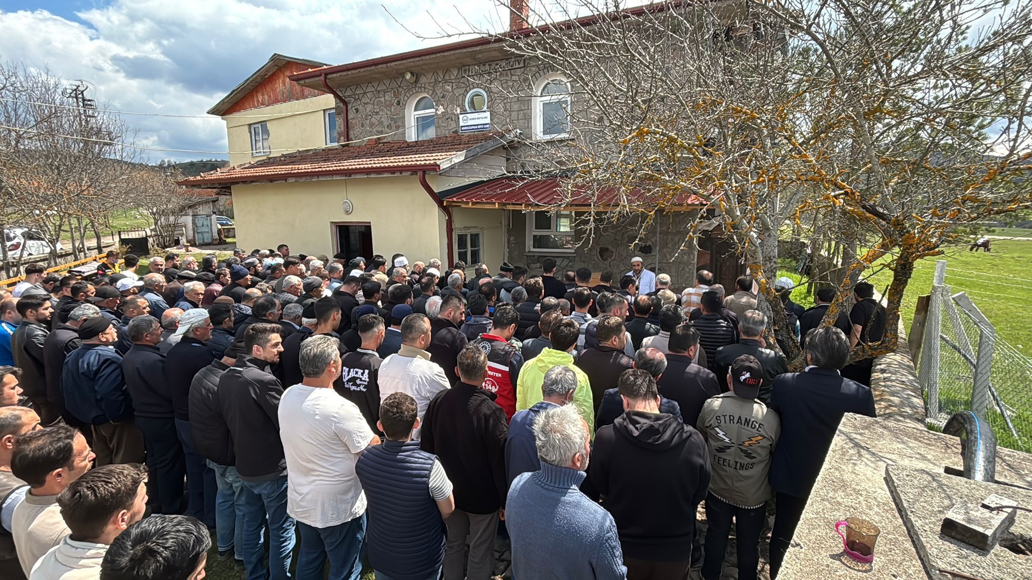 A A 20260426 41215942 41215941 B O L U D A A N N E S I T A R A F I N D A N O L D U R U L E N 2 A Y L I K B E B E G I N C E N A Z E S I T O P R A G A V E R I L D I