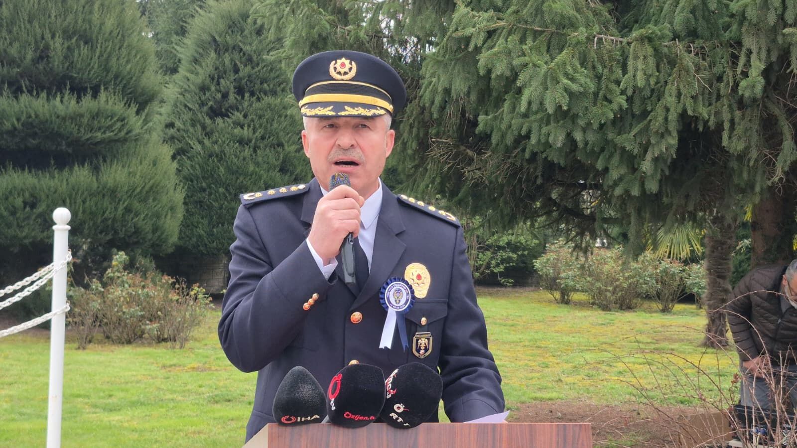 B1Ab02C2 8407 4343 Be76 0Bd639Bdda96