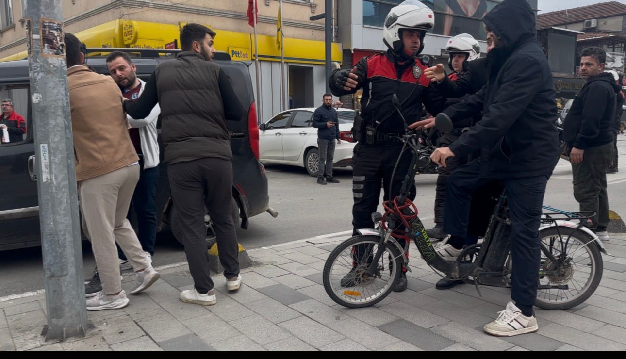 B5A2Cb28 439B 45F2 9Aaa 54Cc7D11C4C7