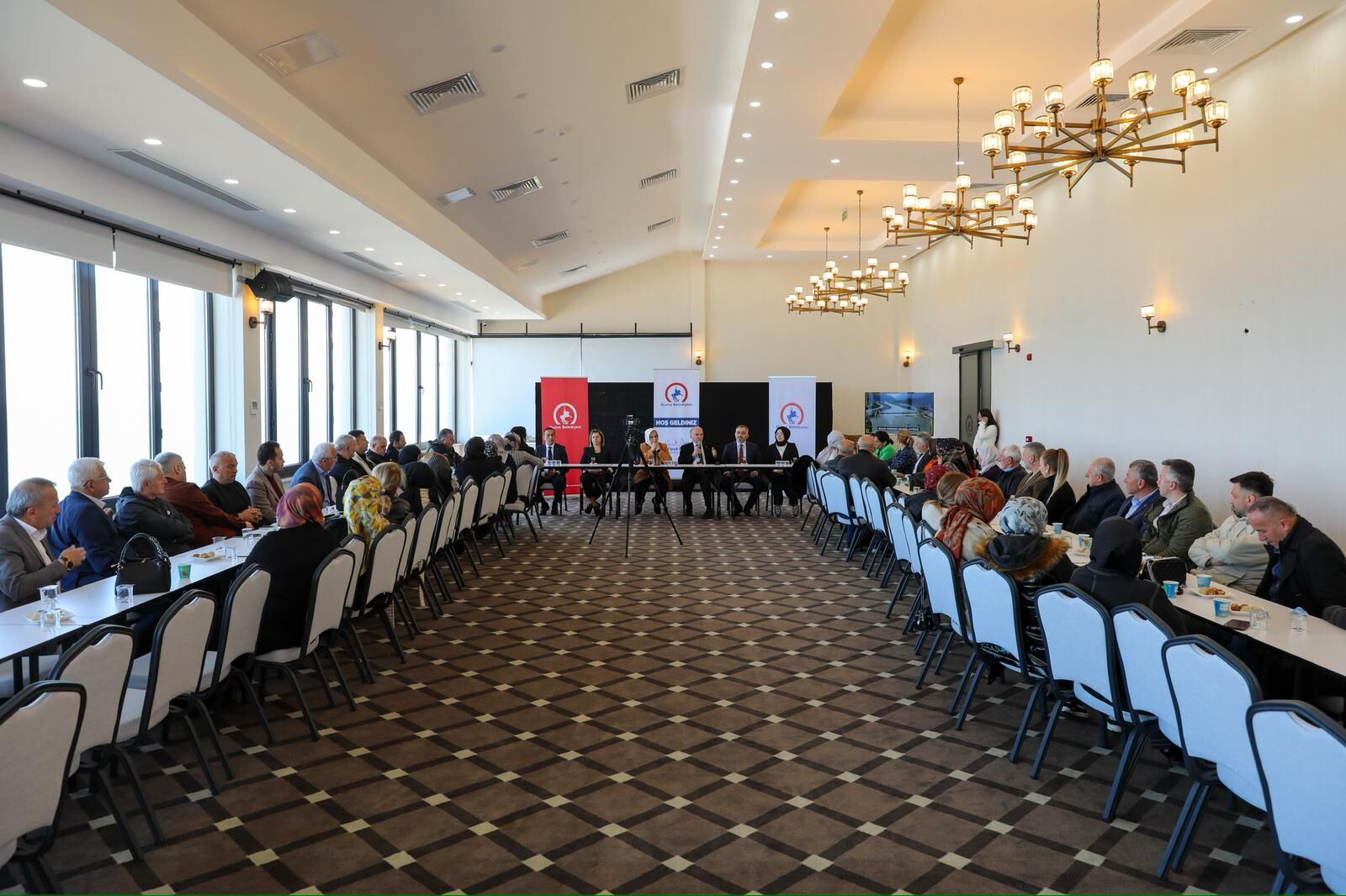 Başkan Özlü Muhtarlarla Toplantı (4)