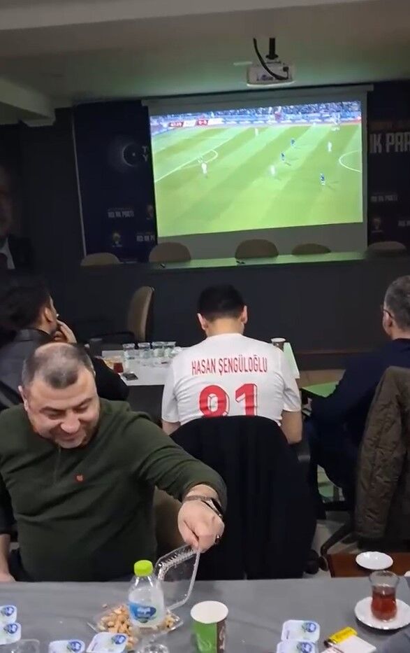 Ekran Görüntüsü 2026 04 13 221321