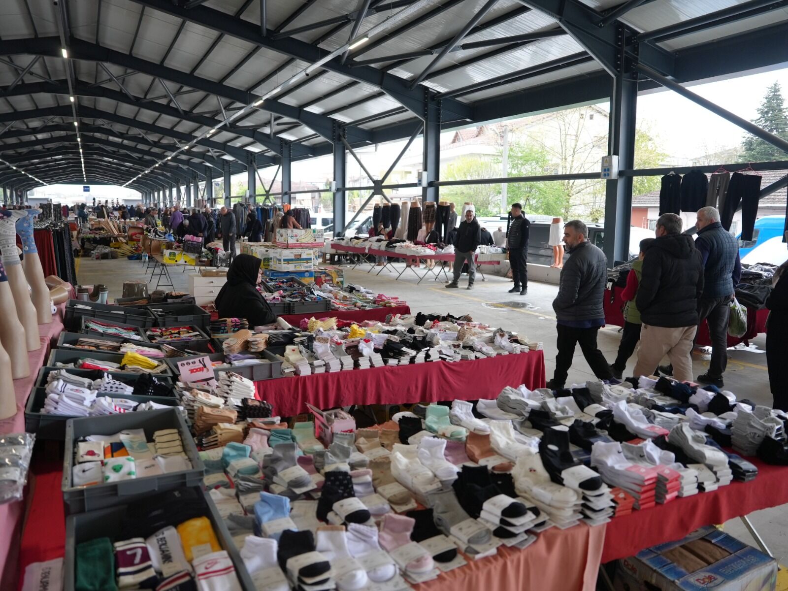 Tuhafiyeciler Pazarı Ve Fuar Alanı (3)