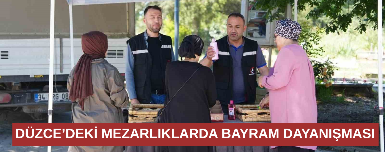 DÜZCE BELEDİYESİ VATANDAŞLARA ÇEŞİTLİ İKRAMLARDA BULUNDU