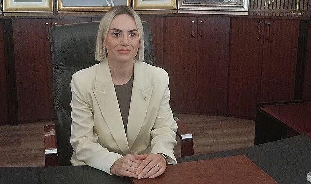 Alev Ünal-5