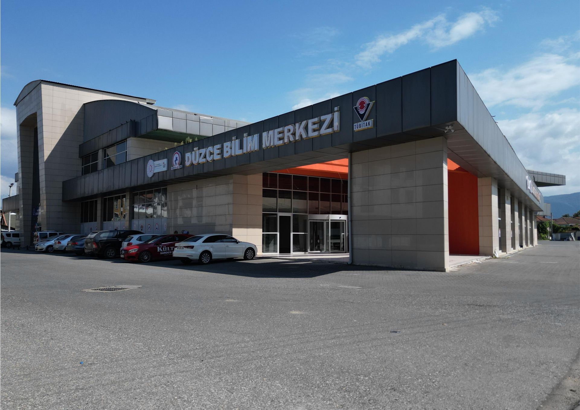 Düzce Bi̇li̇m Merkezi̇ Ana