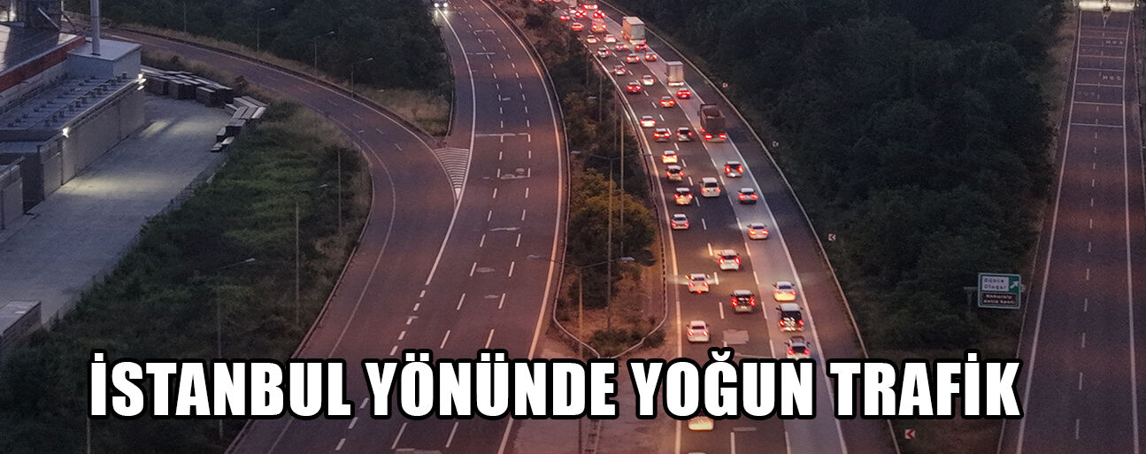 DÜZCE GEÇİŞİNDE KİLOMETRELERCE KUYRUK OLUŞTU