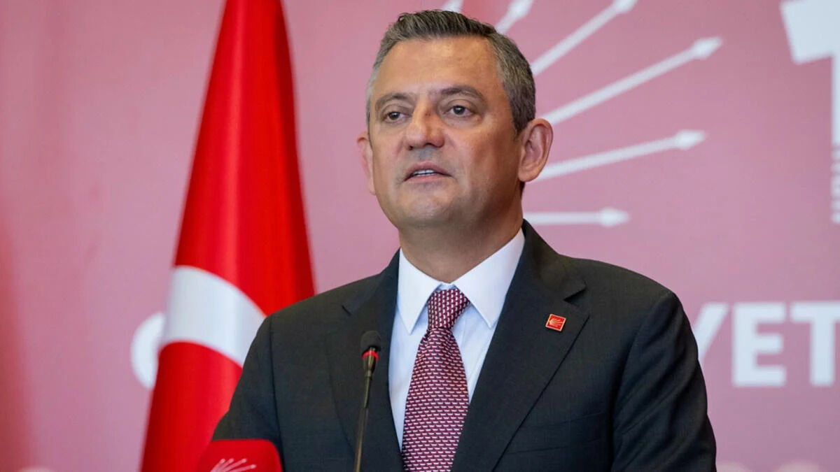 Özgür Özel Chp