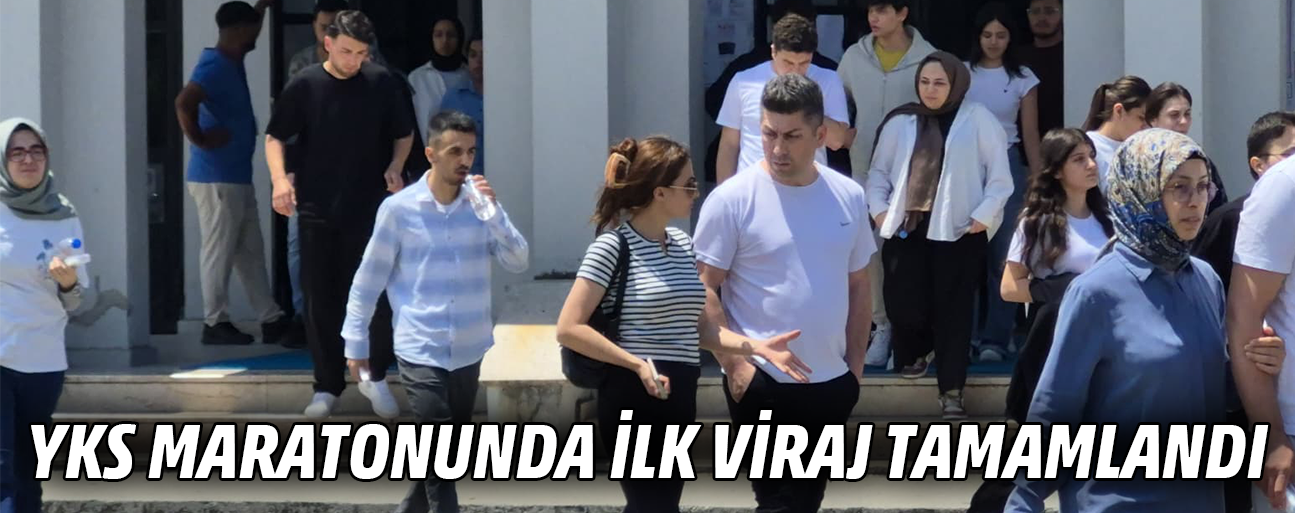 SINAV ÇIKIŞINDA DUYGU DOLU ANLAR YAŞANDI