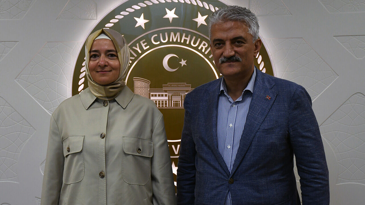 Ak Parti̇ 6