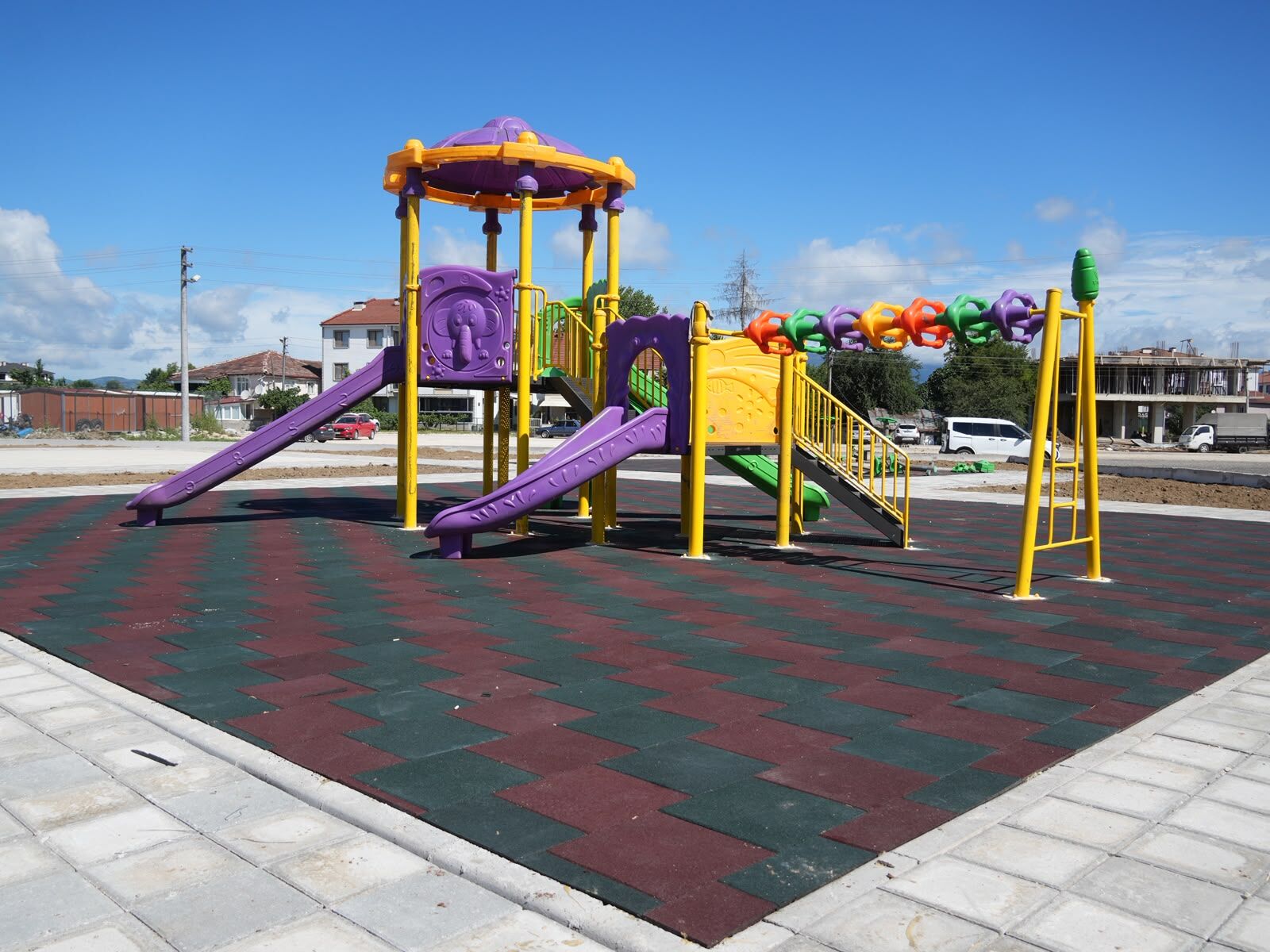 Mergiç Mahalle Parkı (10)