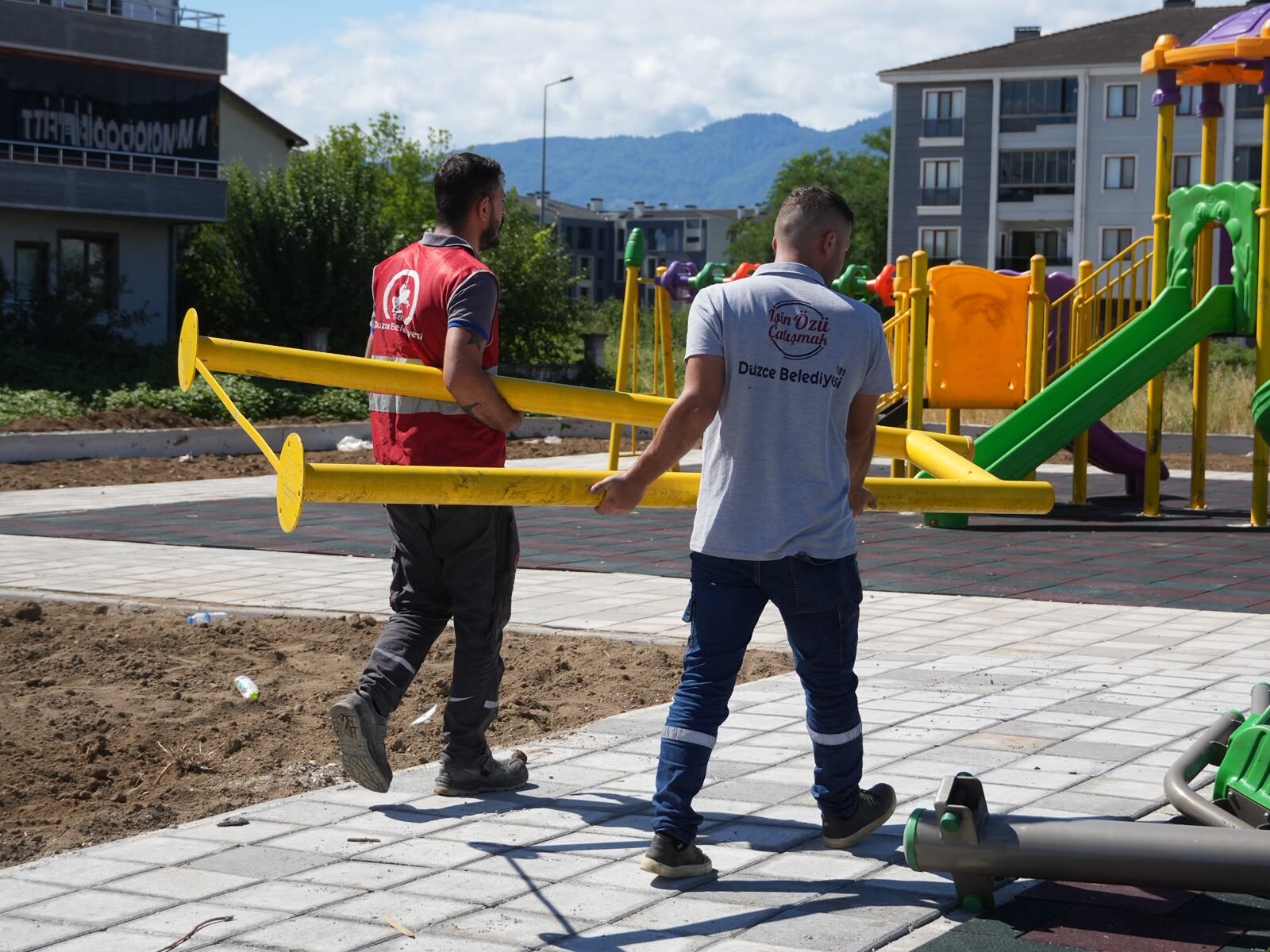 Mergiç Mahalle Parkı (5)
