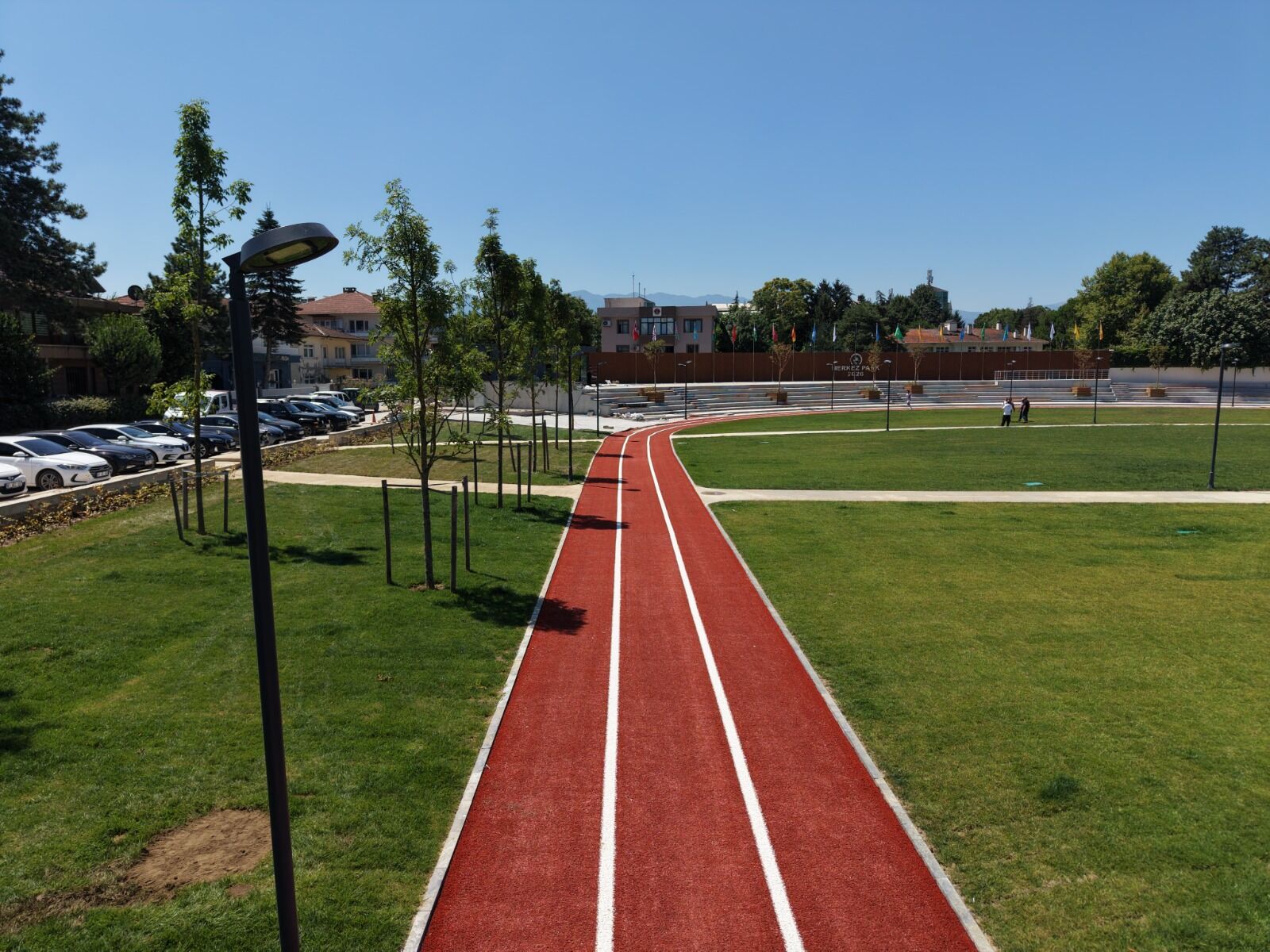 Tütün Tarlasindan, Sosyal Yaşam Alanina (9)