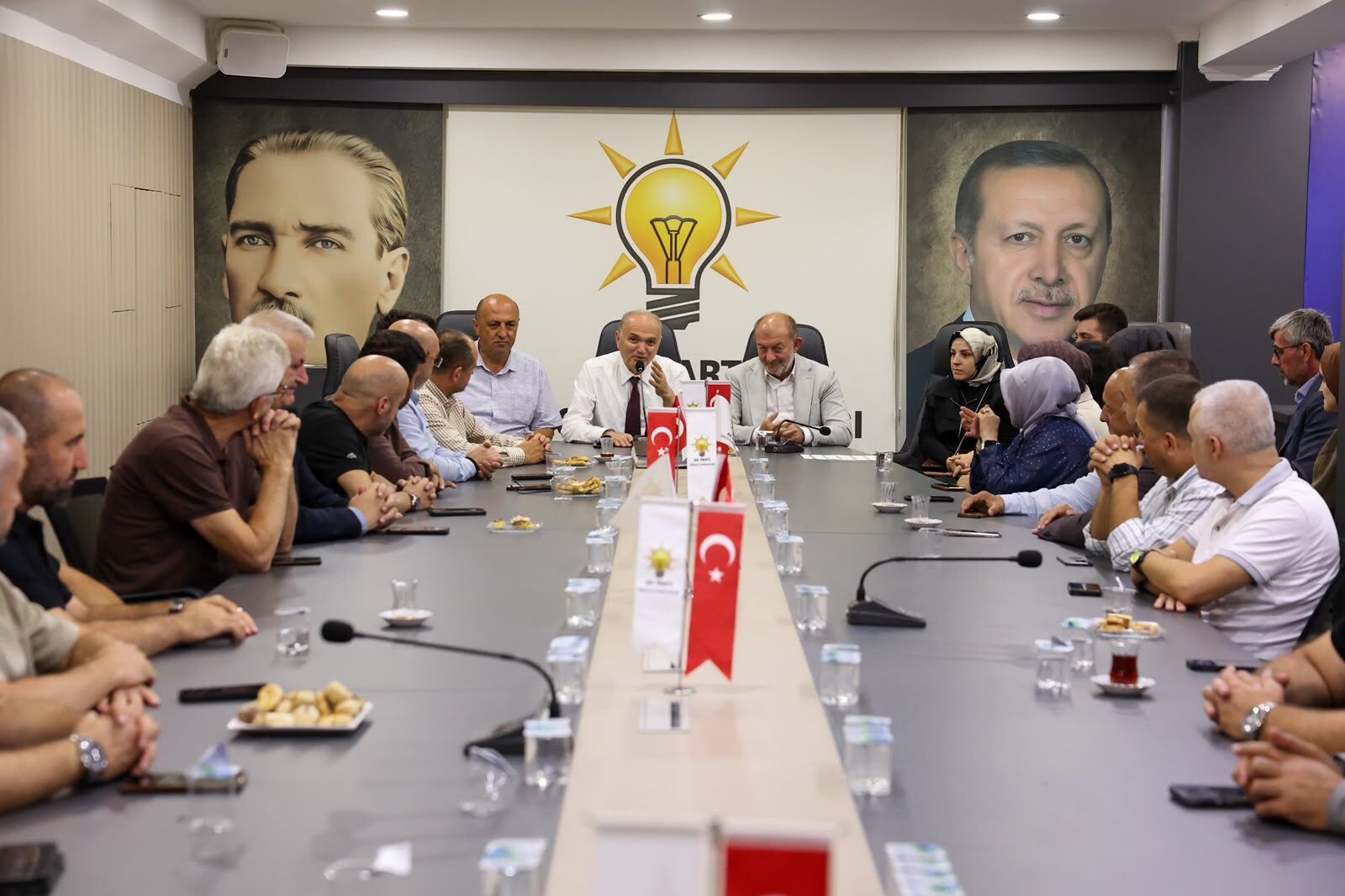 Başkan Özlü Ak Parti Toplantısında (3)