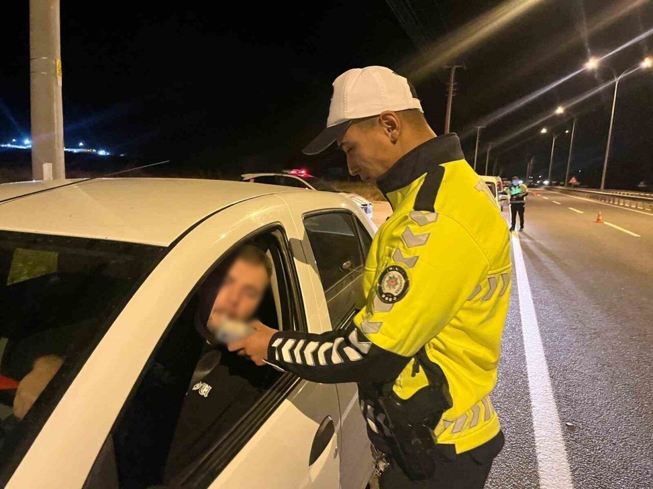 Trafik Denetimleri Gece Gunduz Araliksiz Suruyor 0Cbb935Ff9Ab